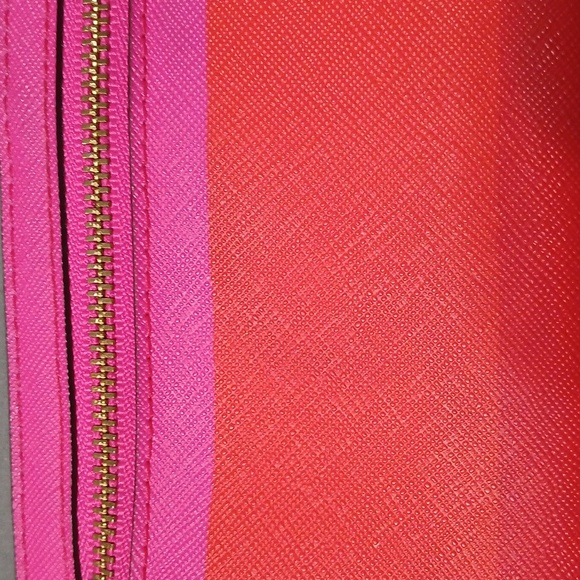 Kate Spade - Picture 3 of 8